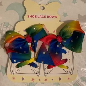 Shoe lace bows